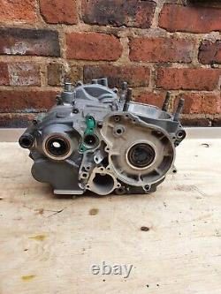 Ktm 640 Duke 2 Lc4 2000-2006 Engine Case Crankcase Set Left Right Side