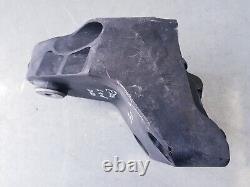 Mercedes W213 W205 2.0 Diesel Auto 2017-2022 Left Side Engine Bracket A654223010