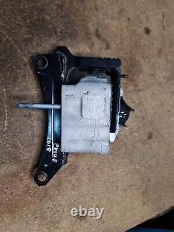 Toyota Prius 1.8h 2016-2021 Left Side Engine Mount