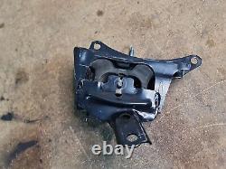 Toyota Prius 1.8h 2016-2021 Left Side Engine Mount