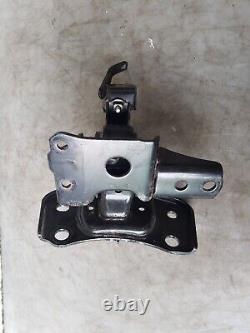 Toyota Prius 2013 2019 1.8 Hybrid Left Side Engine Mount