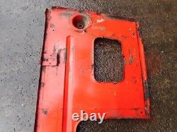 Panneau latéral du moteur du côté gauche du tracteur Zetor 6711 (1 seul) CA7280