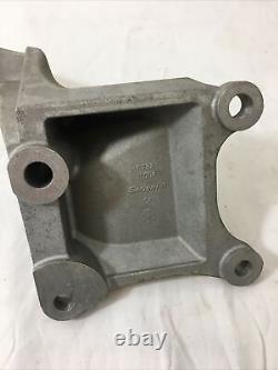 Support moteur côté gauche 11233JF00A pour Nissan R35 GTR